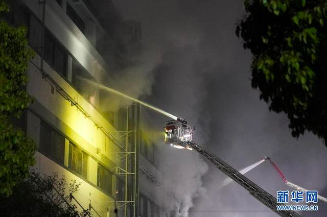 上海金山厂房火灾致8人遇难 其中2人为消防救援人员